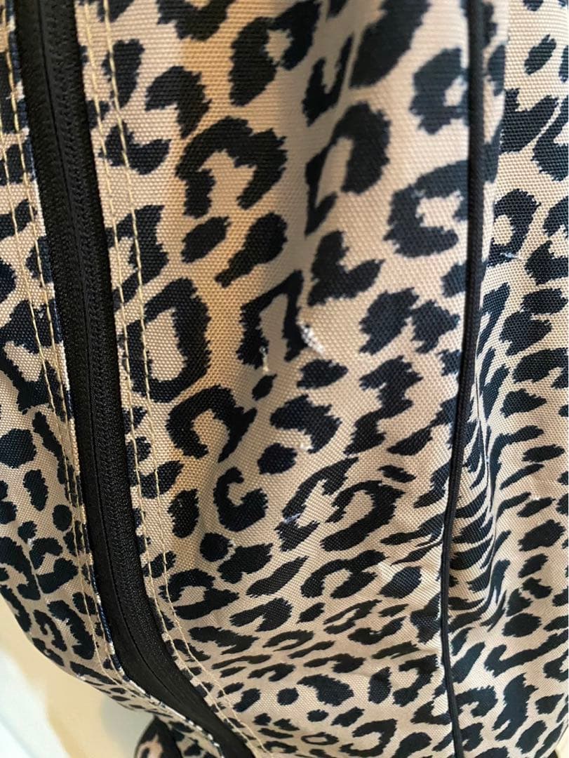 希少ニューバランスレオパード柄スタンドキャディバック - メルカリ