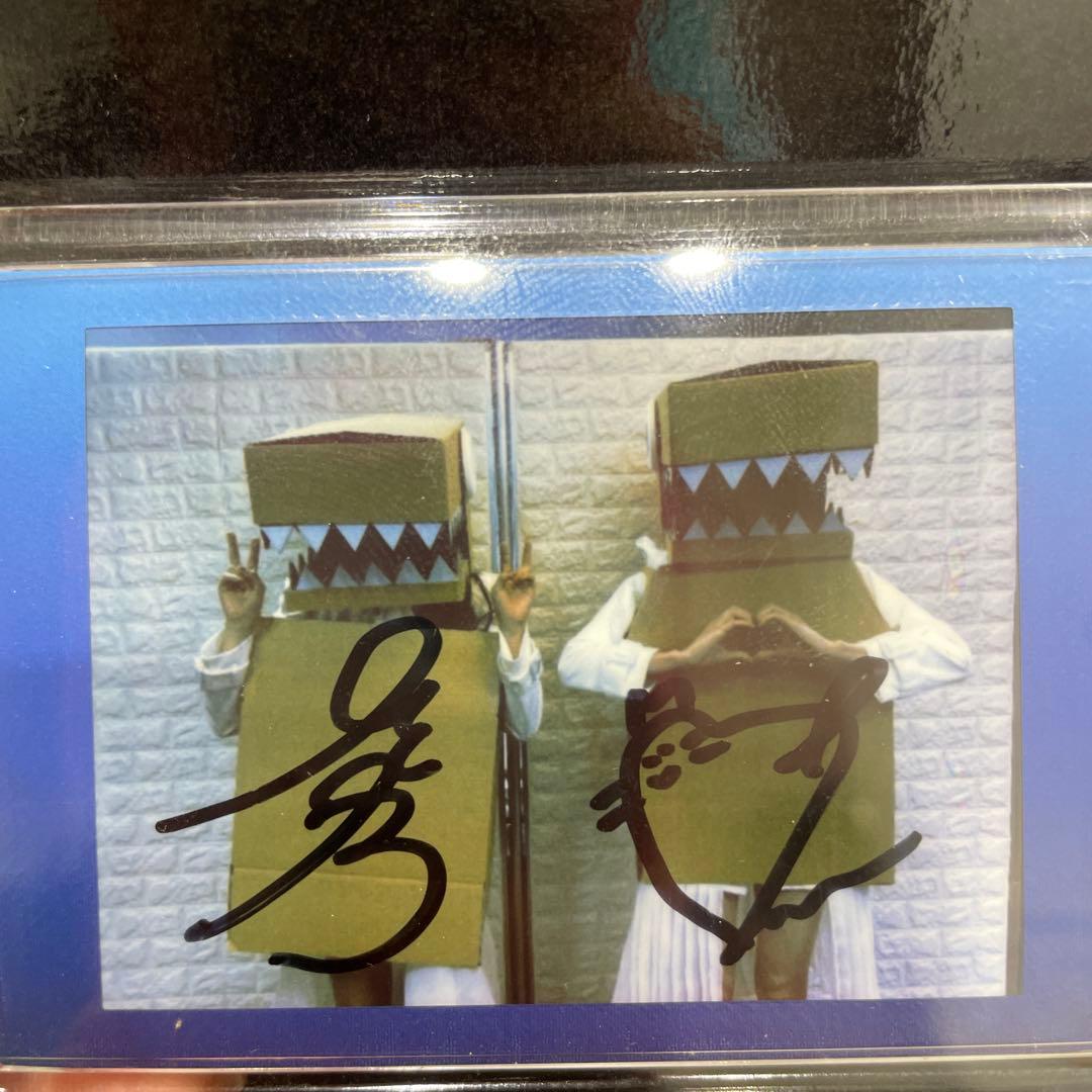 佐藤日向・小泉萌香のバトってダイナソー サイン入りチェキ 佐藤日向・小泉萌香のバトってダイナソー☆ トレーディング缶バッジVer.2