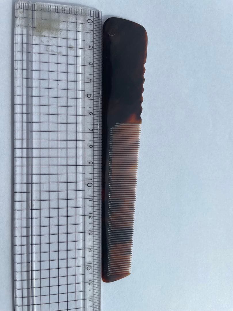 鼈甲櫛　理容　本鼈甲18目仕上げ櫛 Amazon.co.jp: 本鼈甲 18目引分 理容櫛 理容コームb : ビューティー