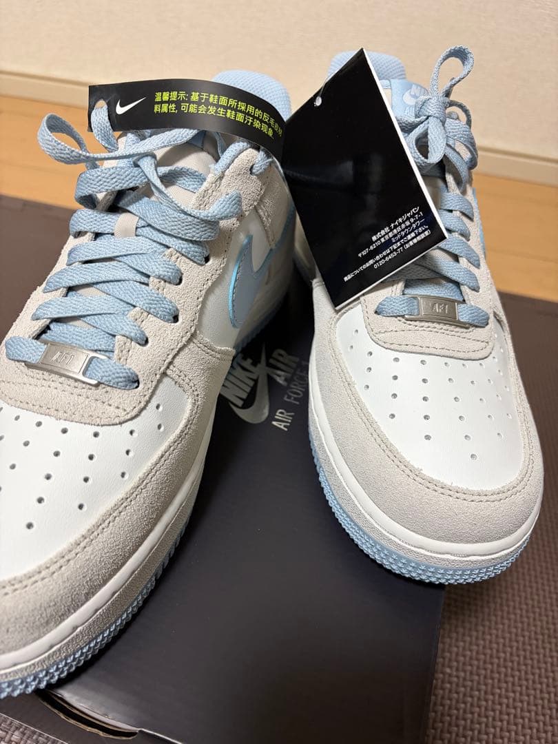 【新品】NIKE AIR FORCE 1 '07 LV8 26.5cm