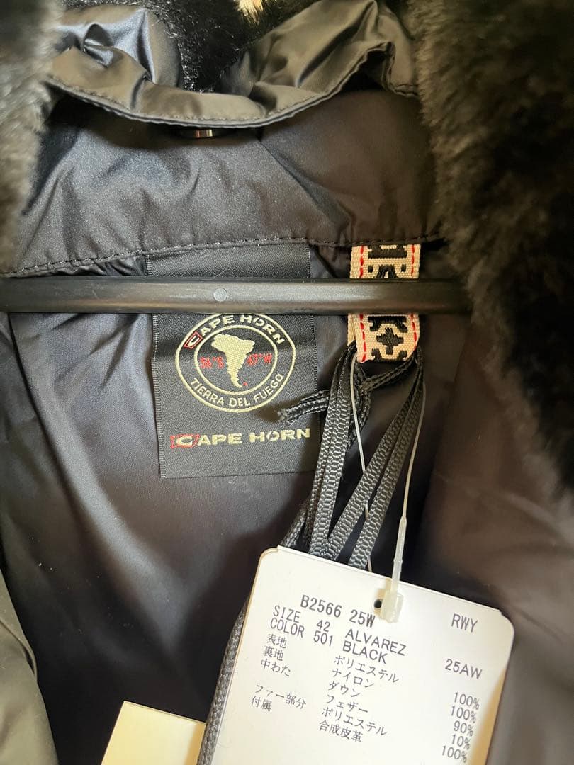 新品タグ付 CAPEHORN ALVAREZ ブラックダウンジャケット 42 - メルカリ