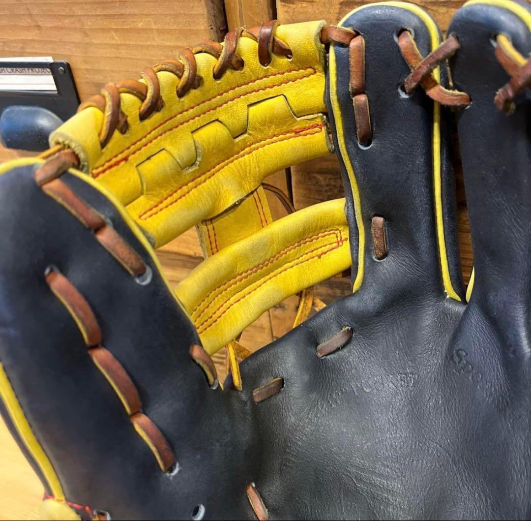 28日まで最終値下げ スラッガー/Slugger 軟式グローブ 黒/黄色