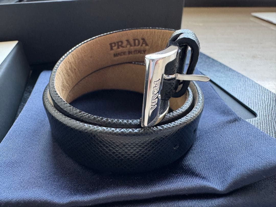 アメックス センチュリオン ウェアラブル PRADA - メルカリ