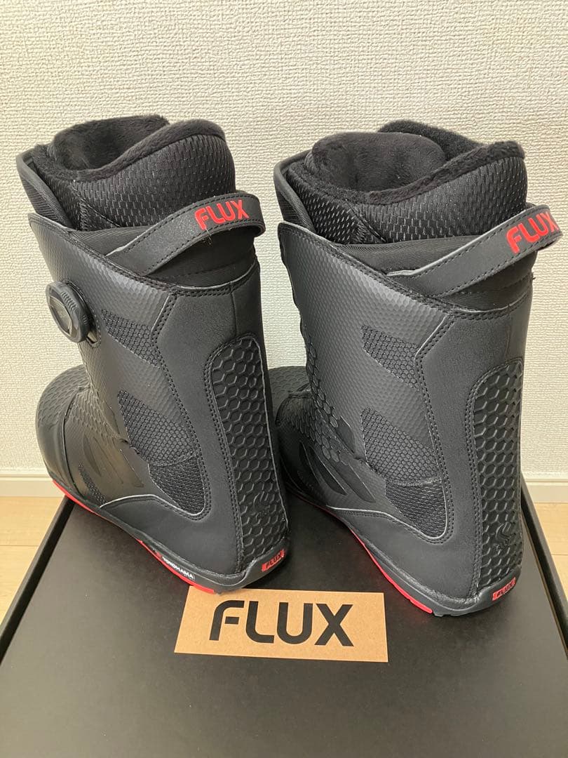 スノーボード FLUX OM-BOA 26.0cm 24-25
