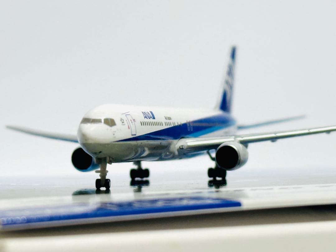 全日空商事 1/500 ANA B767-300ER NH50026 - メルカリ