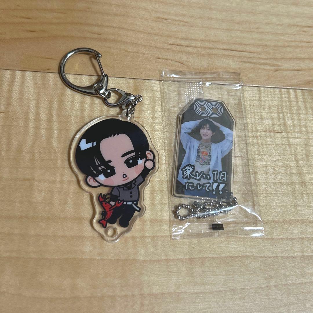 すのチル キーホルダー・アクリルお守りセット - メルカリ
