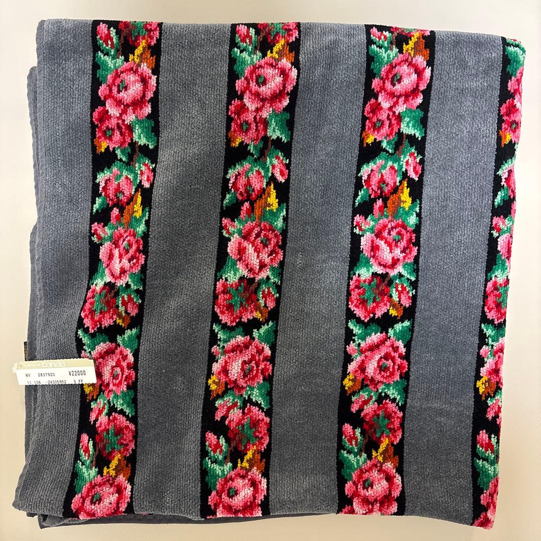 フェイラー バスタオル タオルケット 花柄大判 FEILER フェイラー 大判バスタオル ヴィエンナ 花柄 白 金｜Yahoo