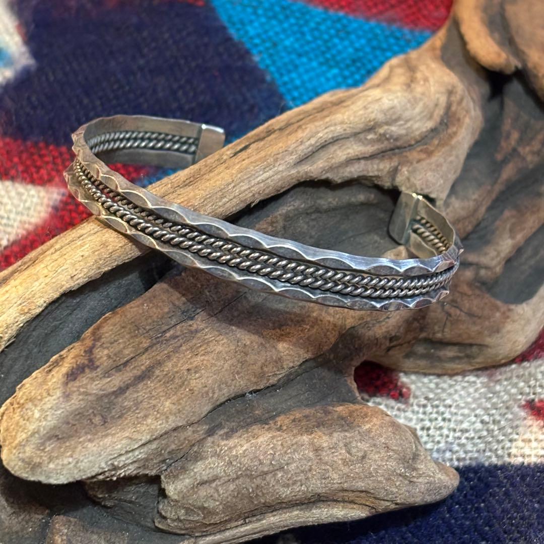 ビンテージ ナバホ族ハンドメイド ツイスト ネイティブ シルバー