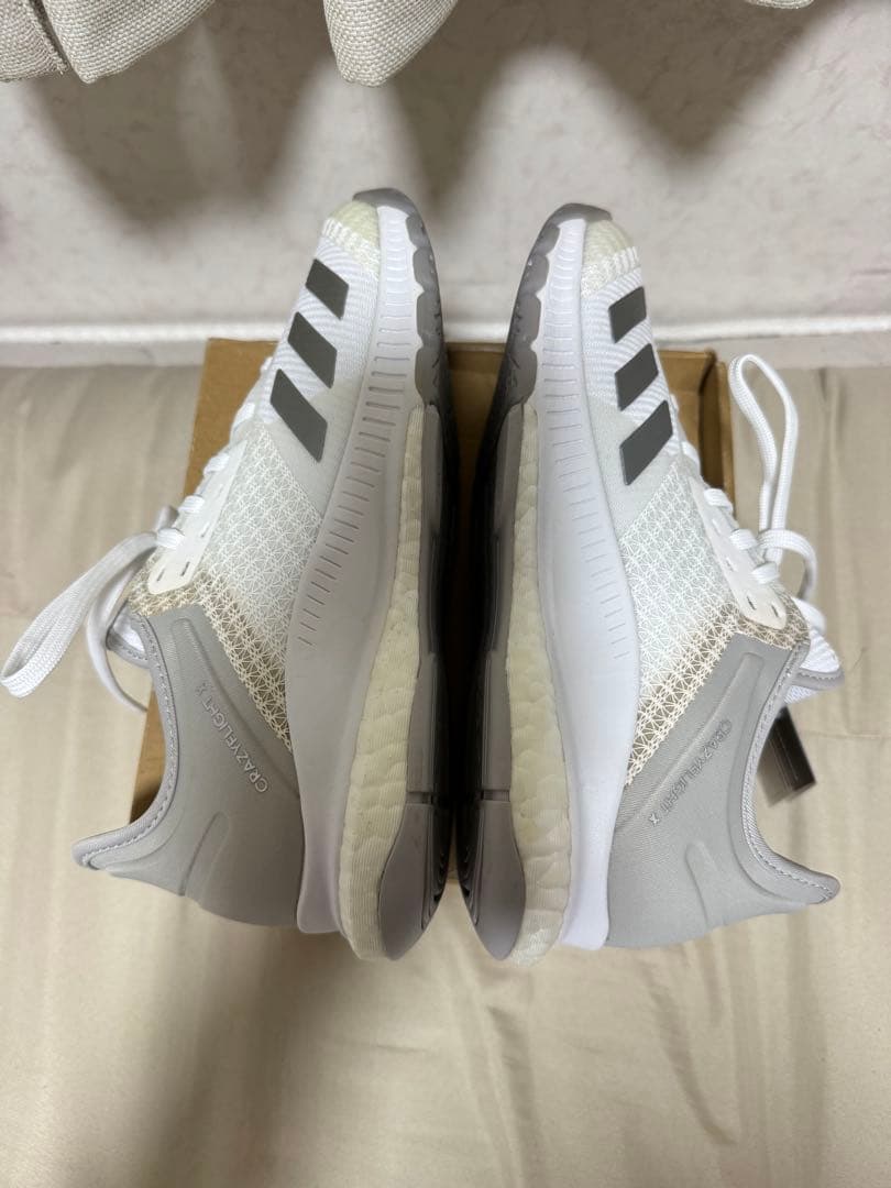 【新品未使用・22.5cm】adidas crazyflight X ウィメンズ