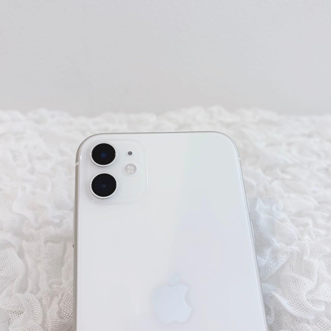 iPhone11 本体 99% ホワイト 64GB SIMフリー - メルカリ