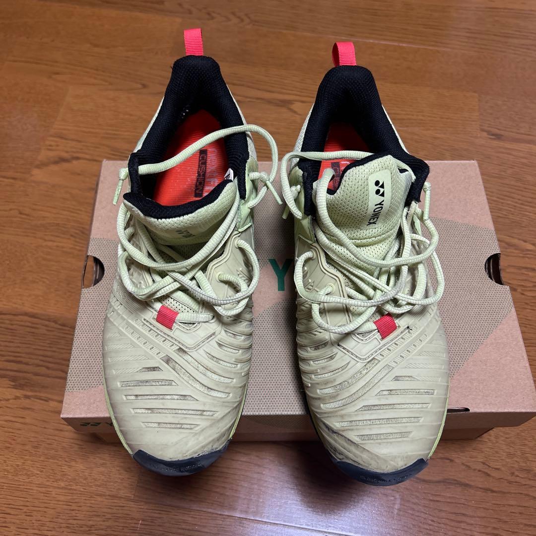 ヨネックステニスシューズ ソニケージ レディース26㎝ - メルカリ