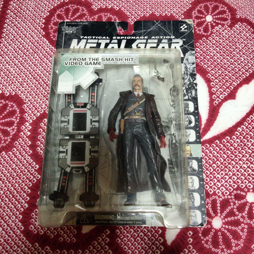 メタルギアソリッド マクファーレントイズ リボルバー・オセロット新品