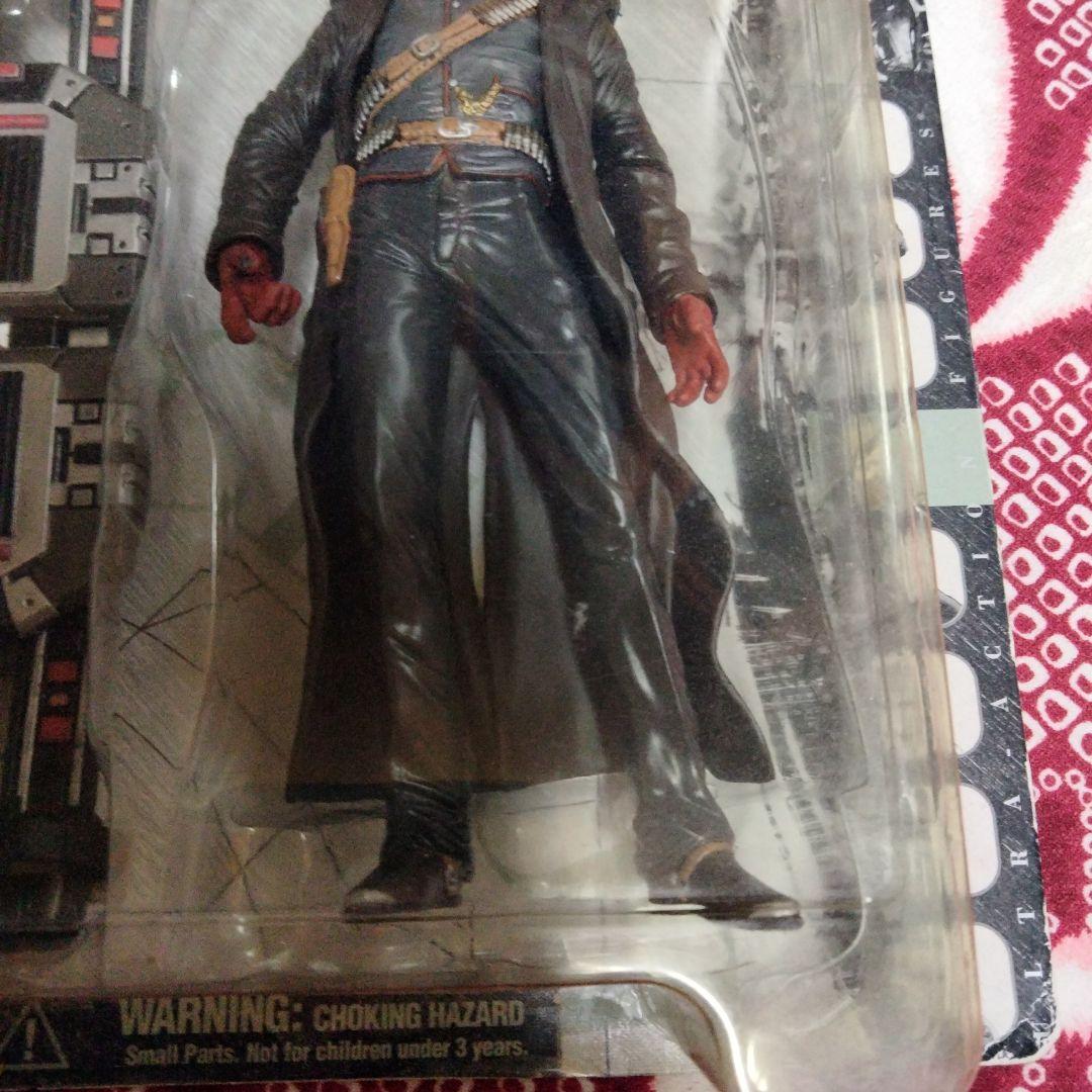 メタルギアソリッド マクファーレントイズ リボルバー・オセロット新品