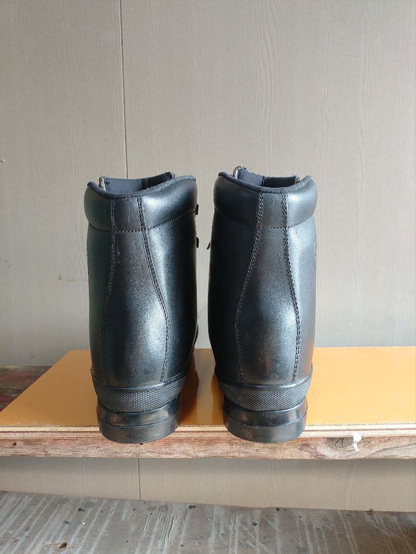 レア品 ロシニョール NNNBCレザーブーツ - メルカリ