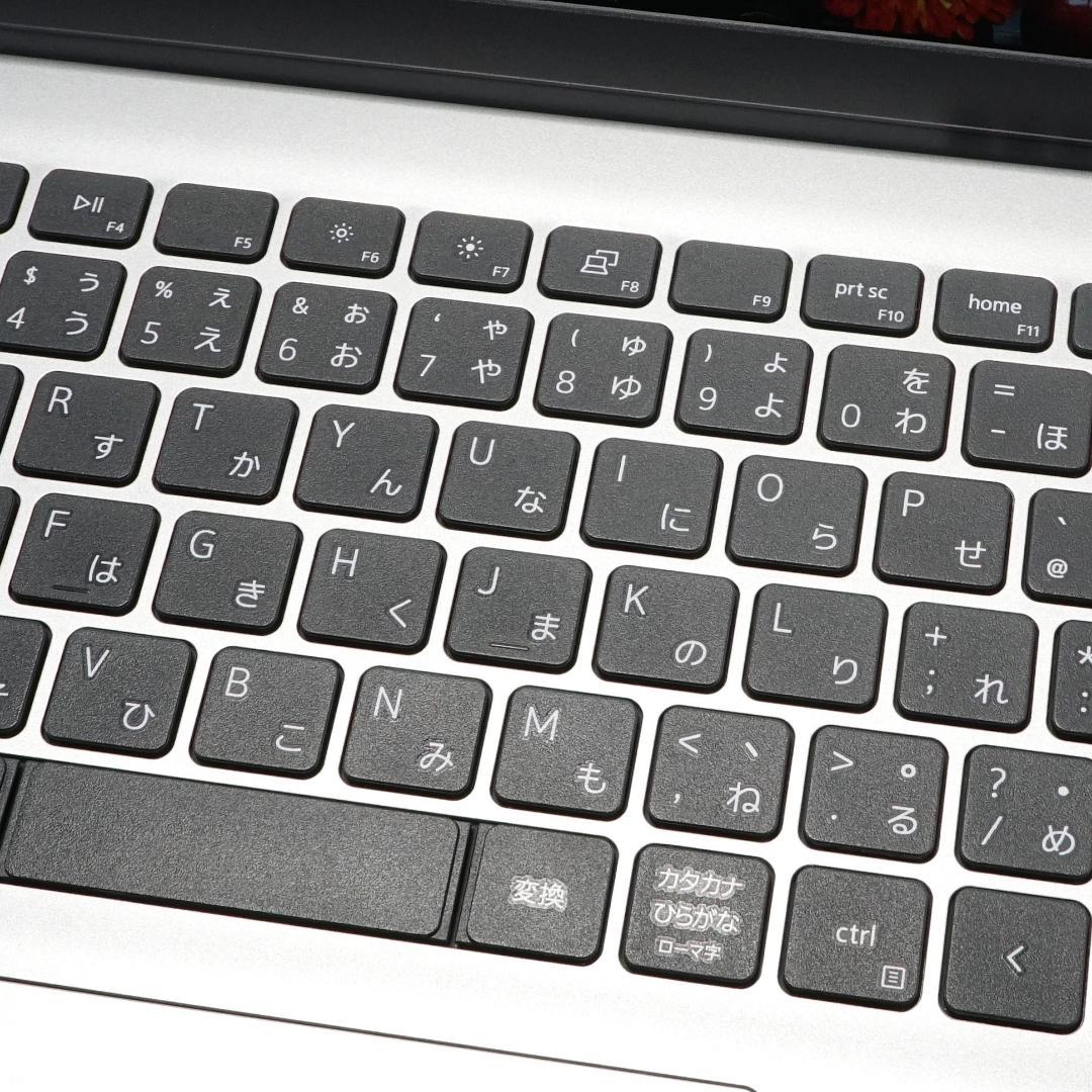 極美品の神速仕様✨１１世代コアｉ３に超高速ＳＳＤ＆大容量メモリ搭載✨フルＨＤ液晶