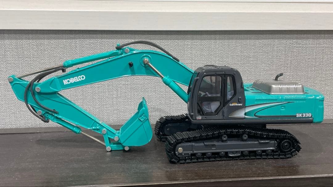 京商 1/43 UD Quon GW 6×4 重機運搬用セミトレーラ おまけ付