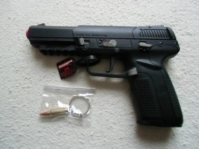 「バックアップ」も付いてます！(FN5-7+デリンジャー)