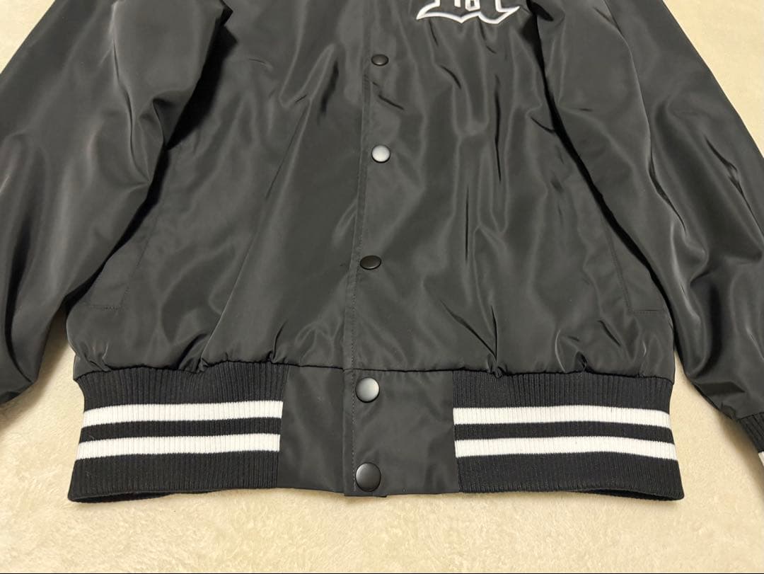 【極美品】UVERworld スタジャン ３