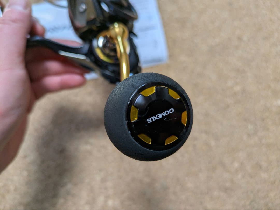 18レガリス LT 4000D-CXH ゴメクサスハンドル付きの通販はau PAY