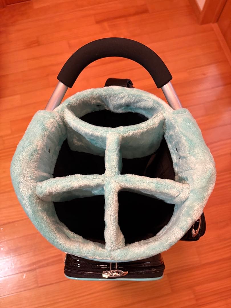 レア 220本限定 muziik・ムジーク キャディバッグ➕ヘッドカバー付き