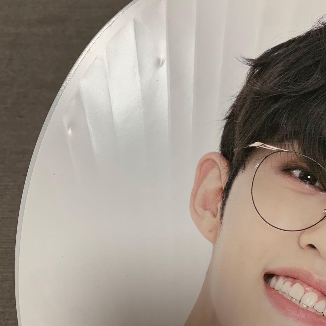 SEVENTEEN エスクプス うちわ セット - メルカリ