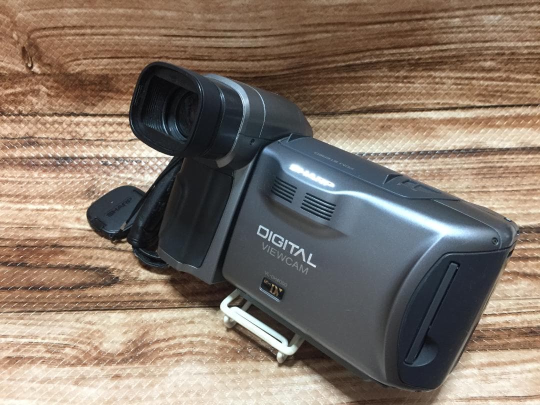 撮影再生ダビングOK　SHARP　VL-DH4000　付属品豪華　液晶大画面