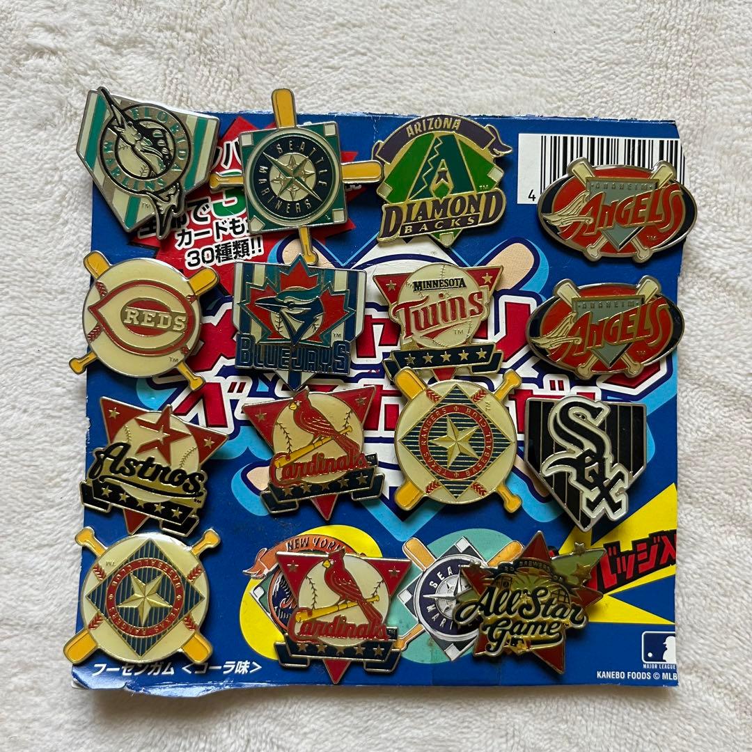 メジャーリーグベースボールガム】 ピンバッジ - メルカリ