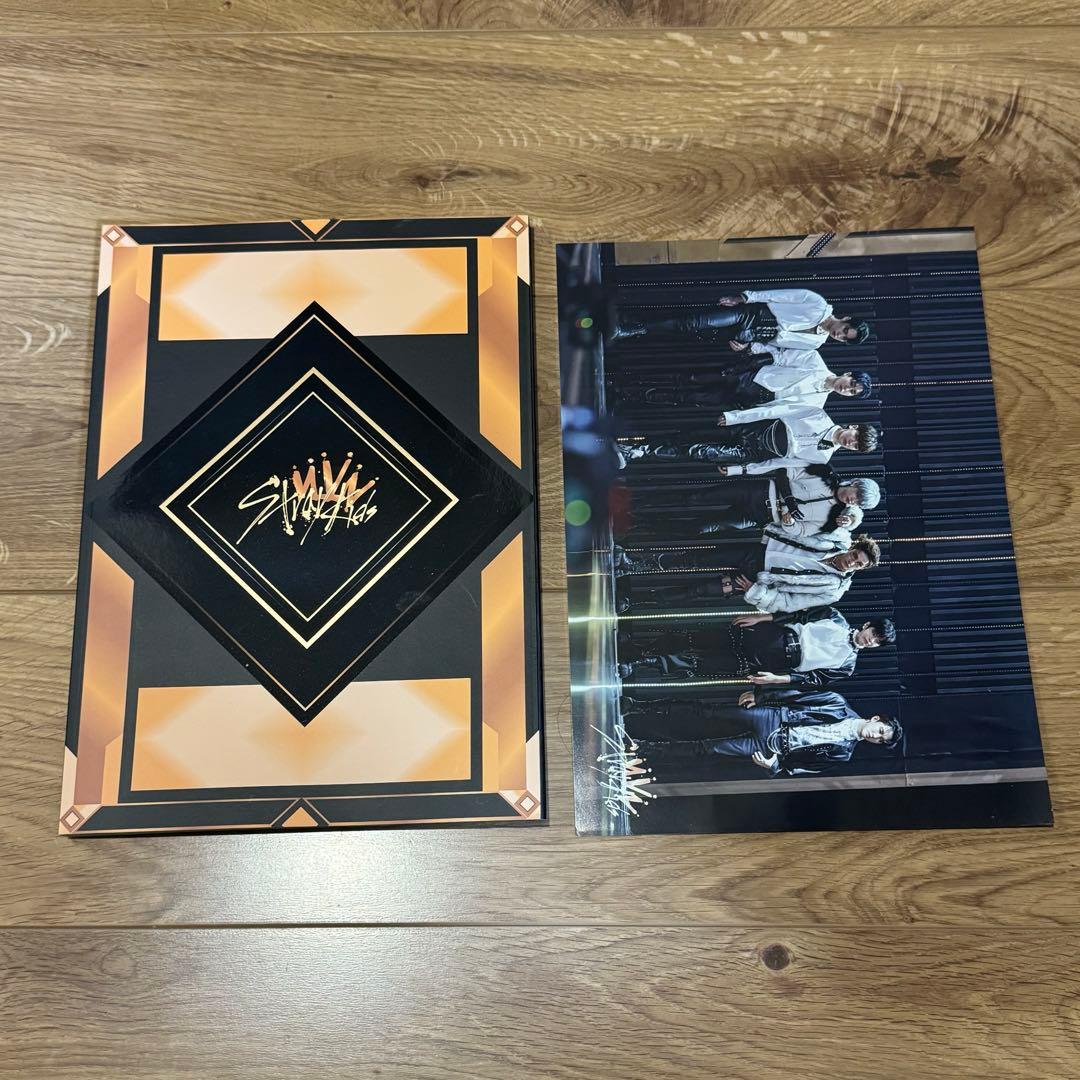 希少 KINGDOM straykidsフォトブック スキズ - メルカリ