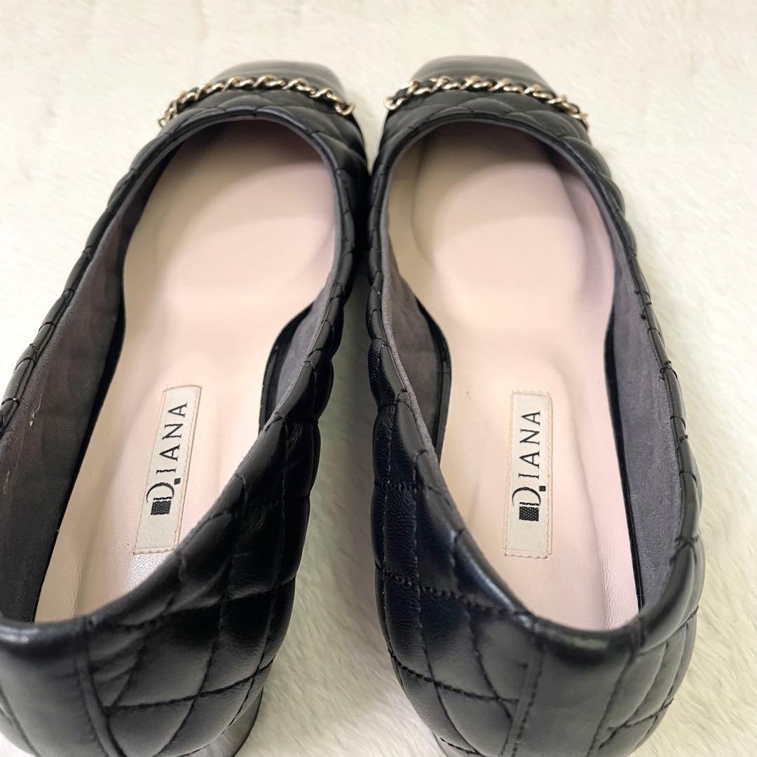 美品《DIANA ダイアナ》キルティングパンプス ローヒール エナメル ゴールド
