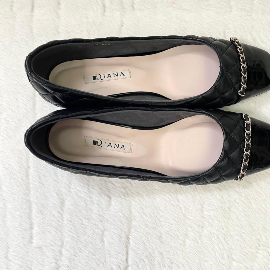 美品《DIANA ダイアナ》キルティングパンプス ローヒール エナメル ゴールド