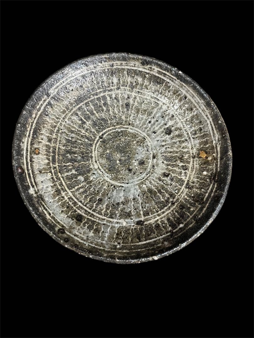 八田亨/黒三島/5寸（約15.5cm）民藝 皿 八田亨 黒三島5寸皿｜Discover Japan 公式オンラインショップ