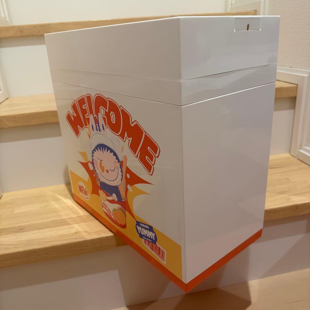LABUBU wacky mart コンテナワッキーマート展示ボックス
