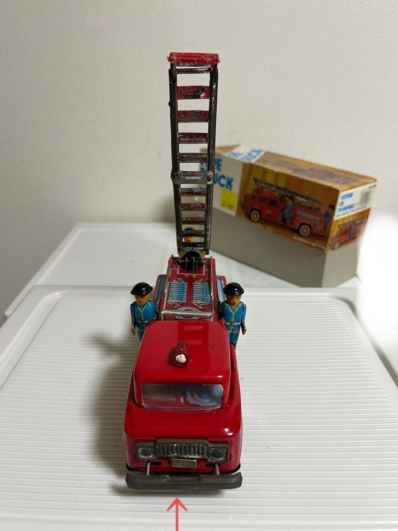 ブリキのおもちゃ（消防車　はしご車）