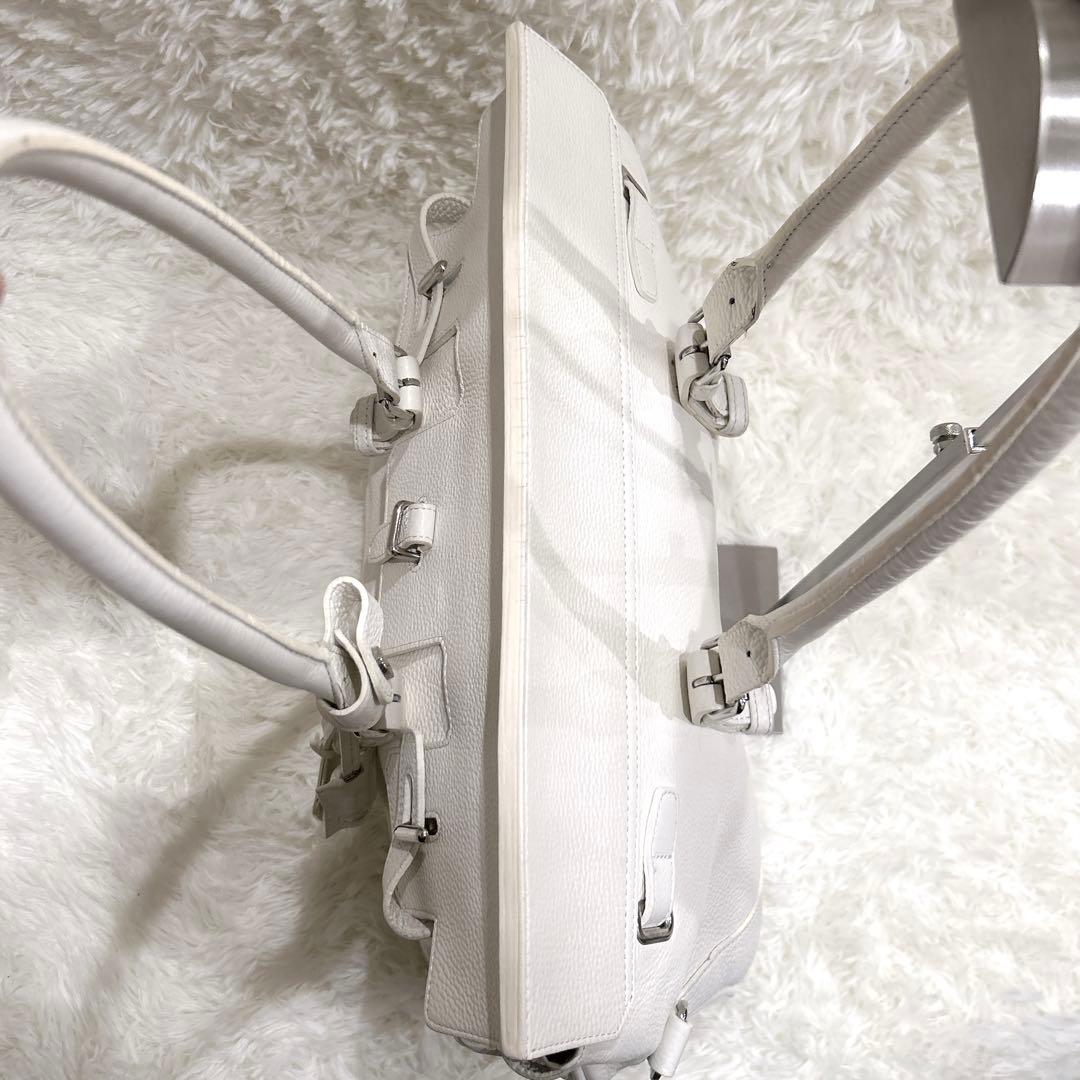 PELLE MORBIDAペッレモルビダ レザートートバッグホワイト A4収納可