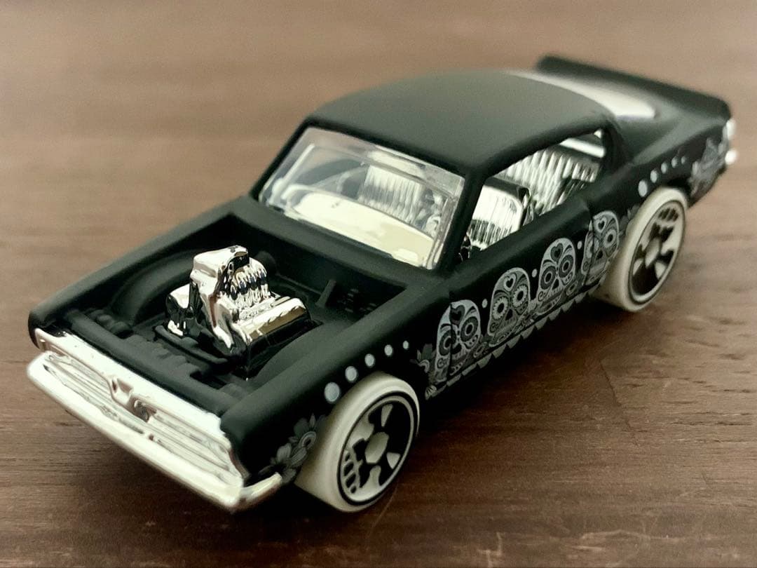 ホットウィール プリムス バラクーダ 死者の日 - メルカリ