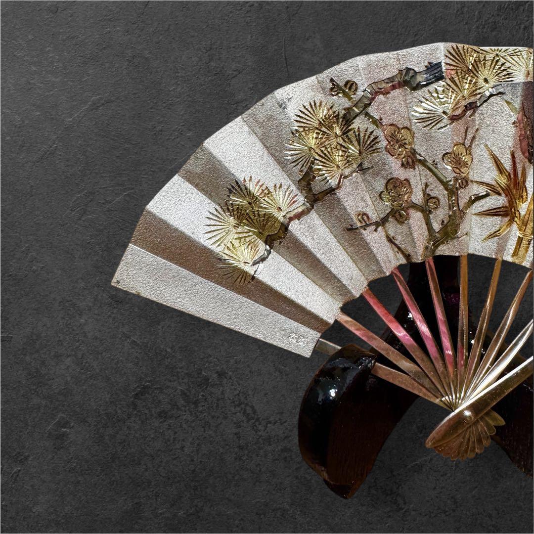 激安オークション！武比古純銀 扇子 四寸五分 銀製 飾り扇松竹梅共箱