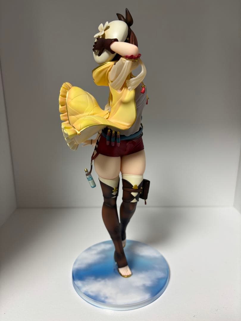 アルター　ライザのアトリエ　ライザリン・シュタウト　フィギュア