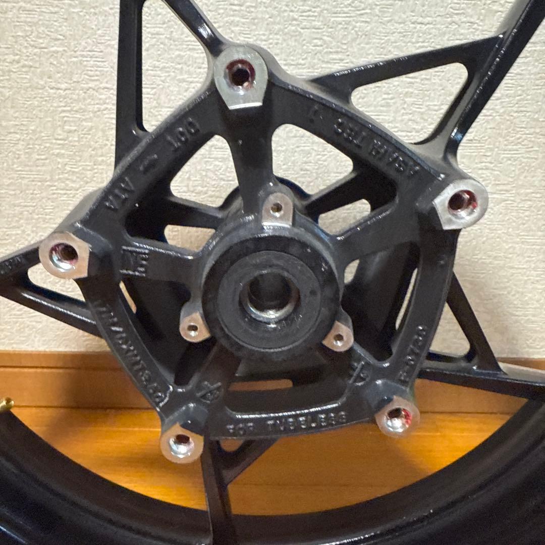 カワサキ zx4r 純正フロントホイール - メルカリ