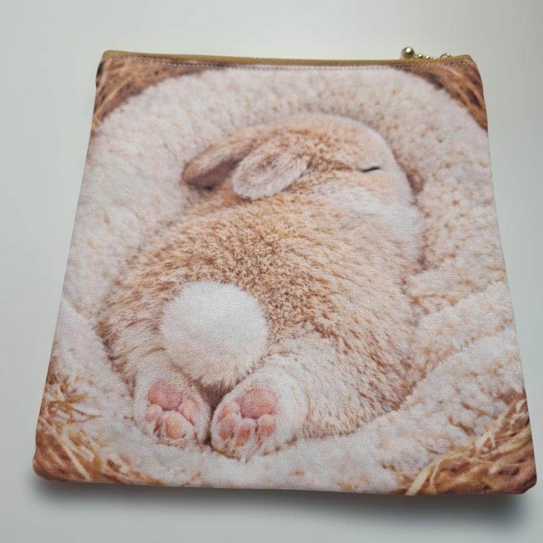 可愛いうさぎ、パンダパネル生地 ハンドメイド フラットポーチ - メルカリ