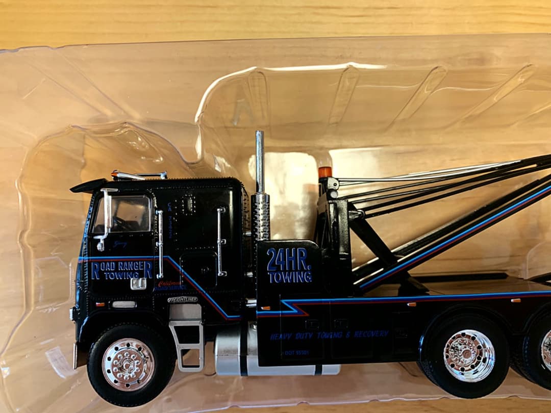 【激レア】イクソ アルタヤ 1/43 Freightliner ターミネーター