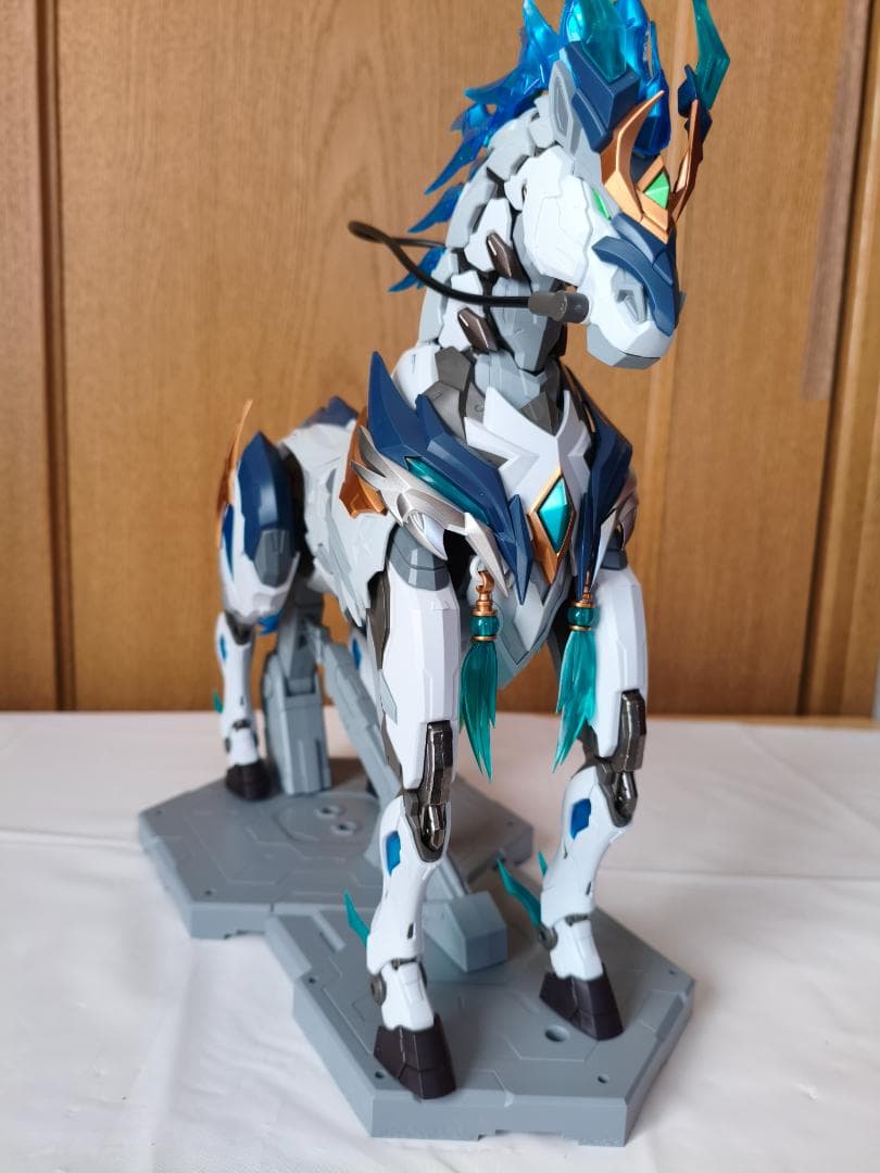 摩動核　天佑星 龍胆虎将 趙雲 玉蘭白龍駒付き MNP-XH05　素組み完成品