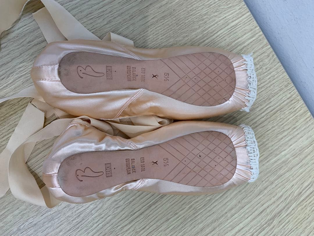 未使用品　試着のみ　BLOCH バランスヨーロピアン　トゥシューズ　5.5X