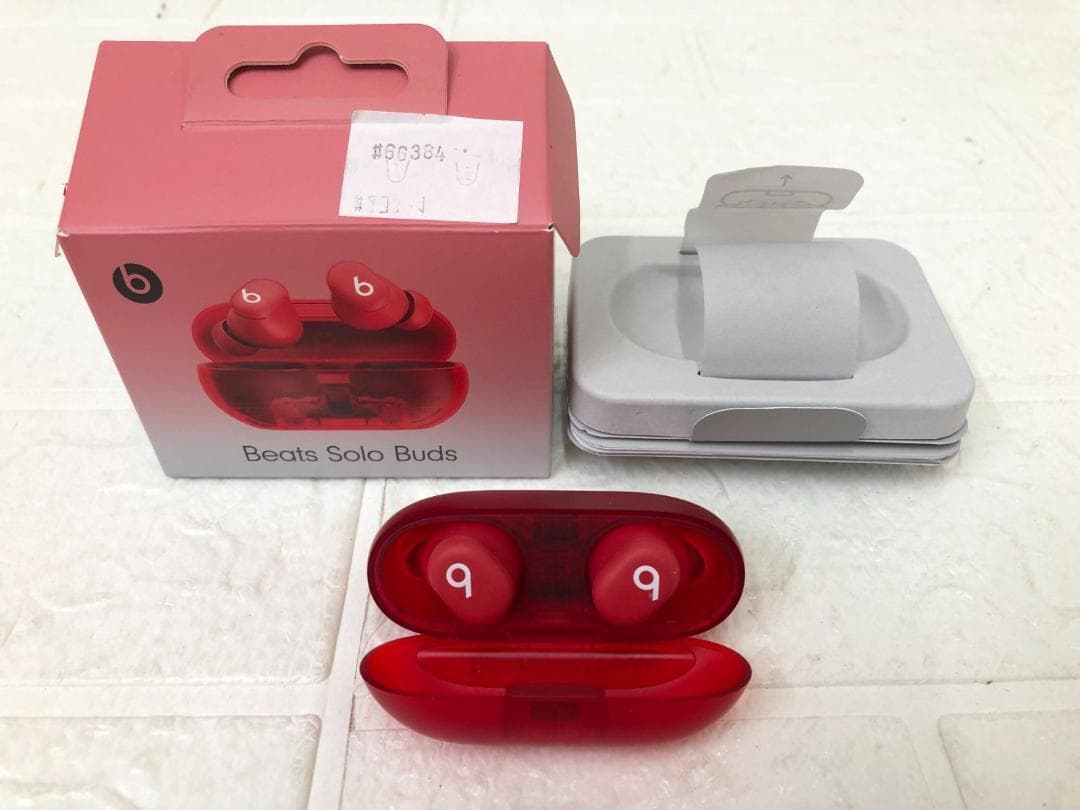 展示品！Beats Solo Buds トランスペアレントレッド Beats Solo Buds ワイヤレスイヤフォン - トランスペアレントレッド