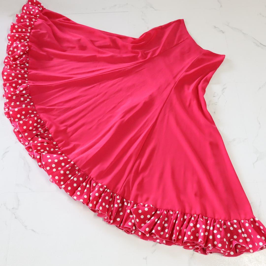 美品 フラメンコ衣装】鮮やかピンク×水玉 ファルダ 大きく広がる裾