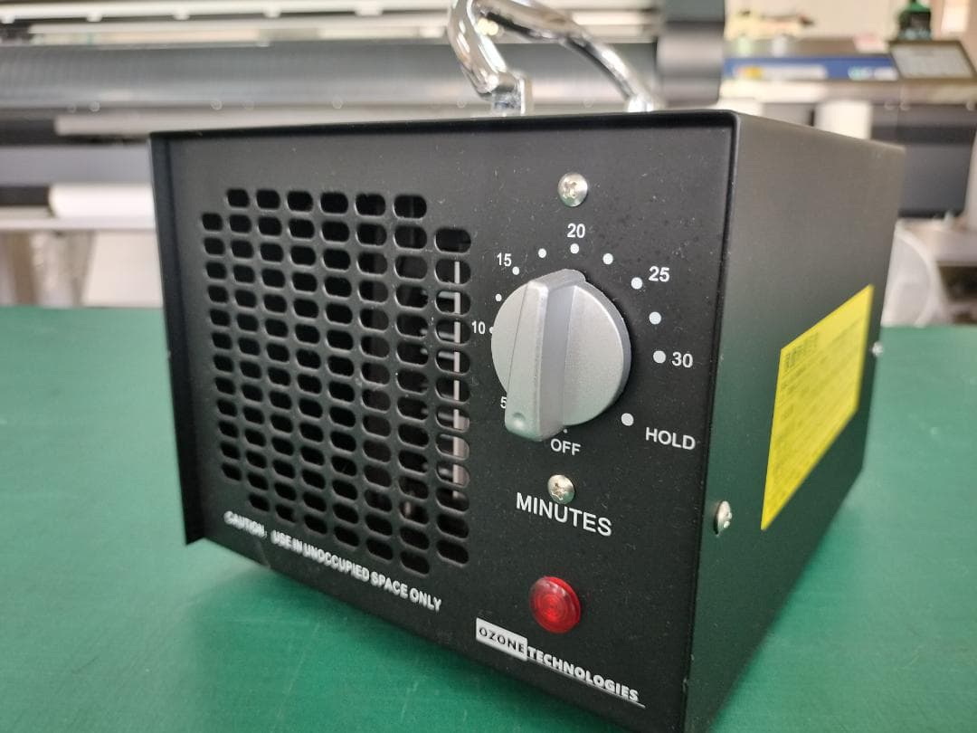 オゾン発生量5000mg 業務用オゾン脱臭器 【日本仕様】 空気清浄機 普及版】 オゾン発生量5000mg 業務用オゾン脱臭器 【日本仕様・電気