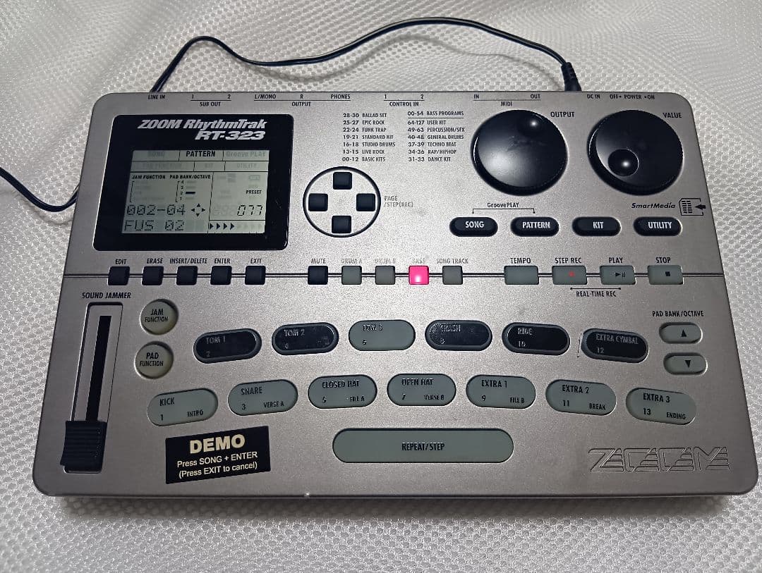 名器 ZOOM RT-323 最高峰リズムマシン レア！ - メルカリ さち様専用
