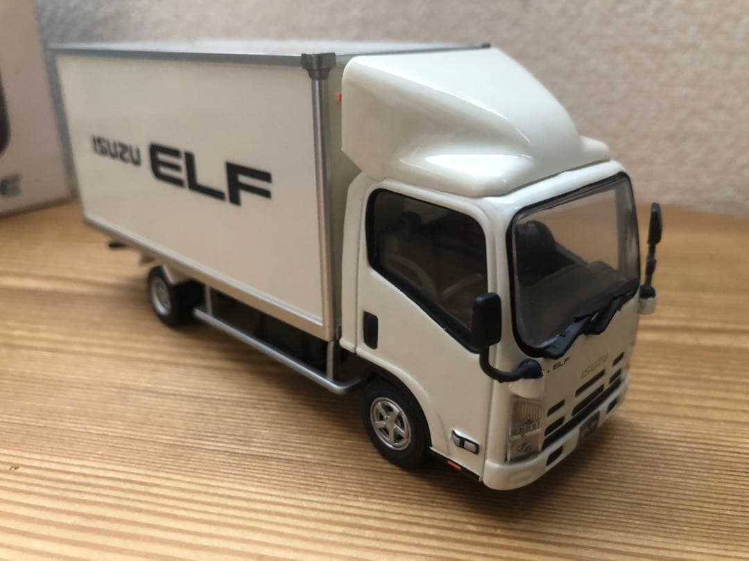 ミニカー 1/43 いすゞエルフ ISUZU ELF 2台セット - メルカリ