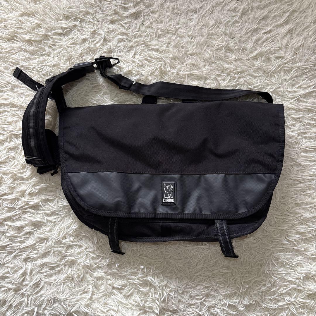 美品！CHROME BURAN III メッセンジャーバッグ 24L P防水 バイク乗りに勧めたいメッセンジャーバッグはコレ！ ‟CHROME BURAN 3