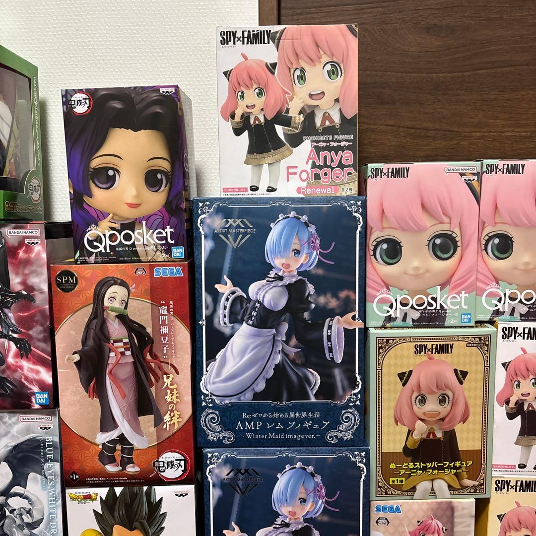 プライズフィギュア　32点まとめ売り アーニャ レム 呪術廻戦 鬼滅の刃　他