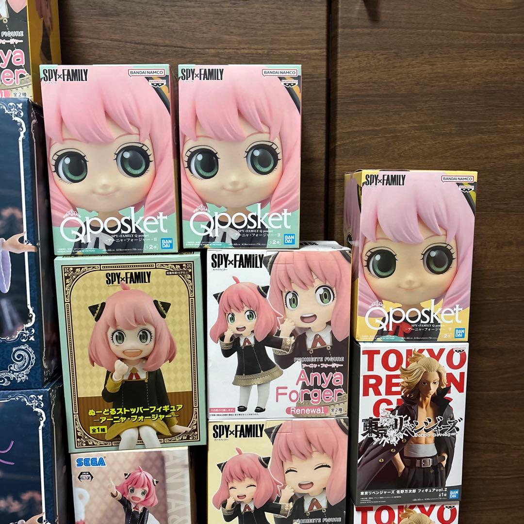 プライズフィギュア　32点まとめ売り アーニャ レム 呪術廻戦 鬼滅の刃　他